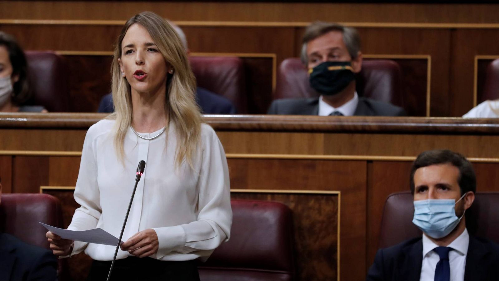 La hasta ahora portavoz del PP en el Congreso, Cayetana Alvárez de Toledo, junto al líder popular, Pablo Casado