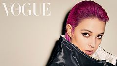 Dora Postigo, hija de Bimba Bosé, conquista la portada del número más importante de Vogue
