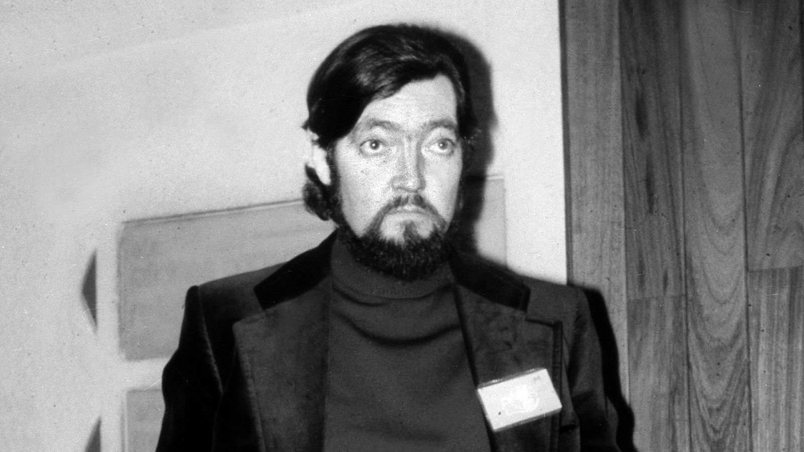 Retrato del escritor Julio Cortázar en 1975.