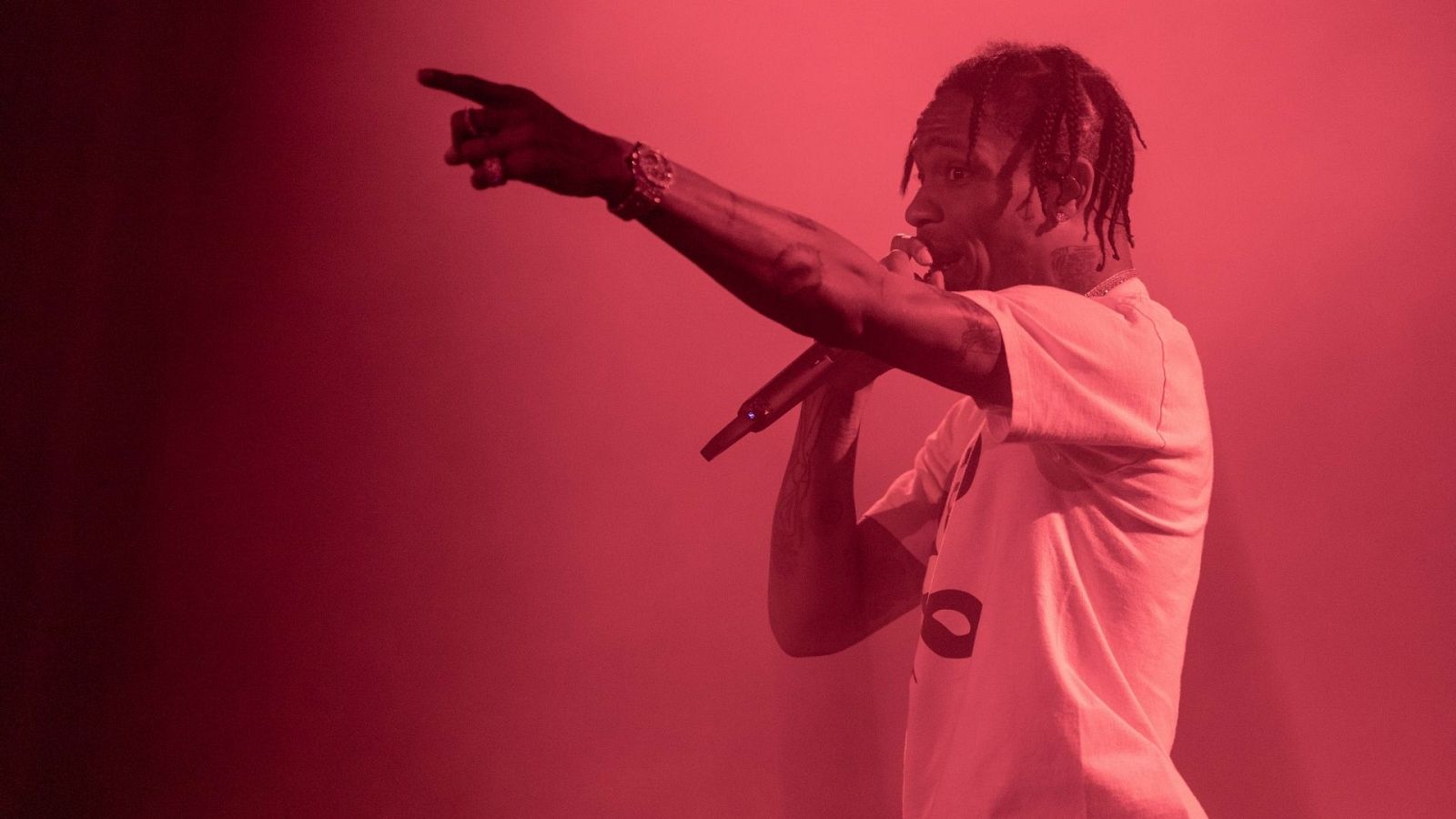 Travis Scott durante el Something In The Water Music Festival