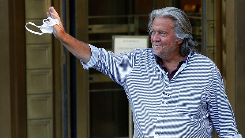Steve Bannon es puesto en libertad tras aprobar un juez el pago de una fianza de 5 millones de dólares