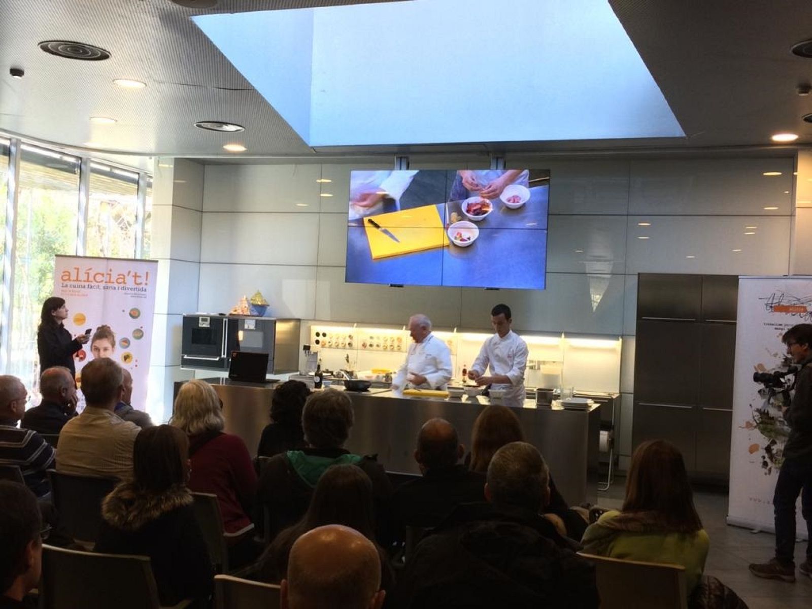 'Cinc dies a...' Món Sant Benet