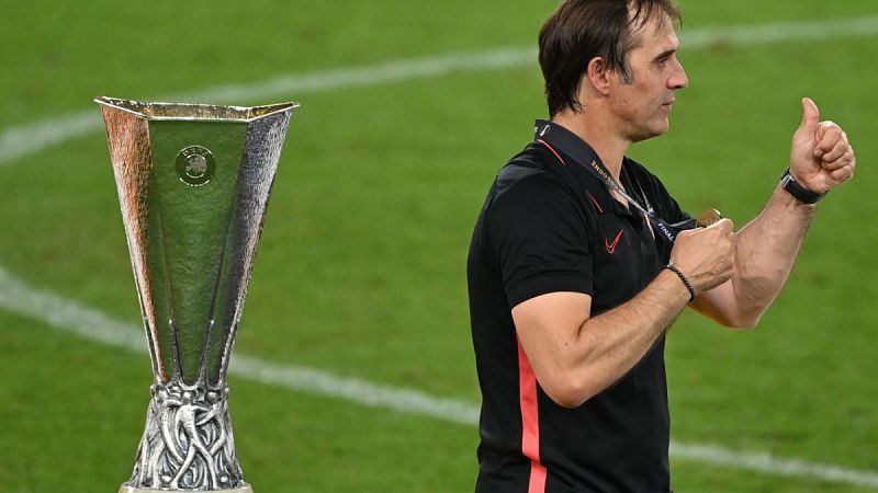 Lopetegui: "Va por los sevillistas que ayudaron desde casa y desde el cielo"