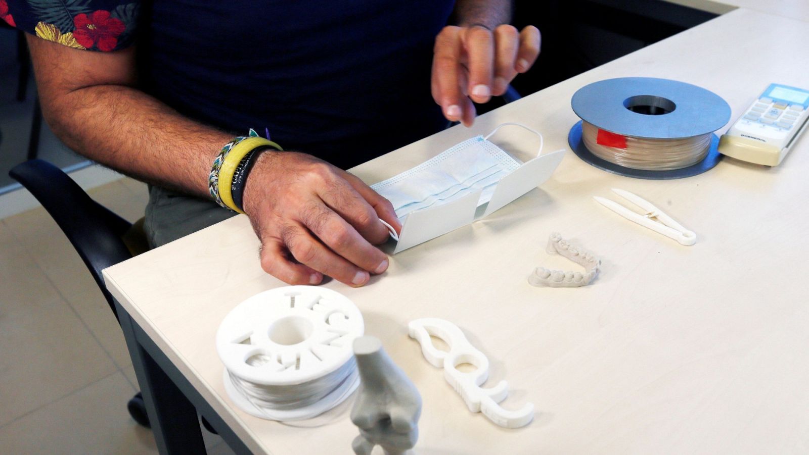 Una empresa de Alicante ha desarrollado un prástico antivirucida contra el Covid