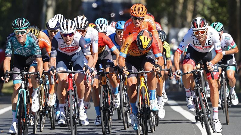 El director de Bahrain explica el contratiempo de Landa con los abanicos "En el momento equivocado en el lugar equivocado"