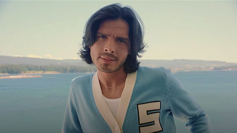Fredi Leis: "Me encanta romper las reglas de la música; no creo en los géneros que establece la sociedad"