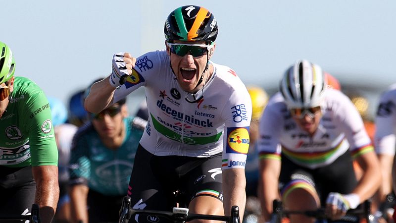 Bennett gana al sprint y el pelot�n llega unido a la isla de R�