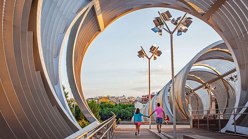 Madrid, lo siento, pero te tengo que dejar: ¿Ha llegado el momento de irse de las grandes ciudades y volver a los pueblos?