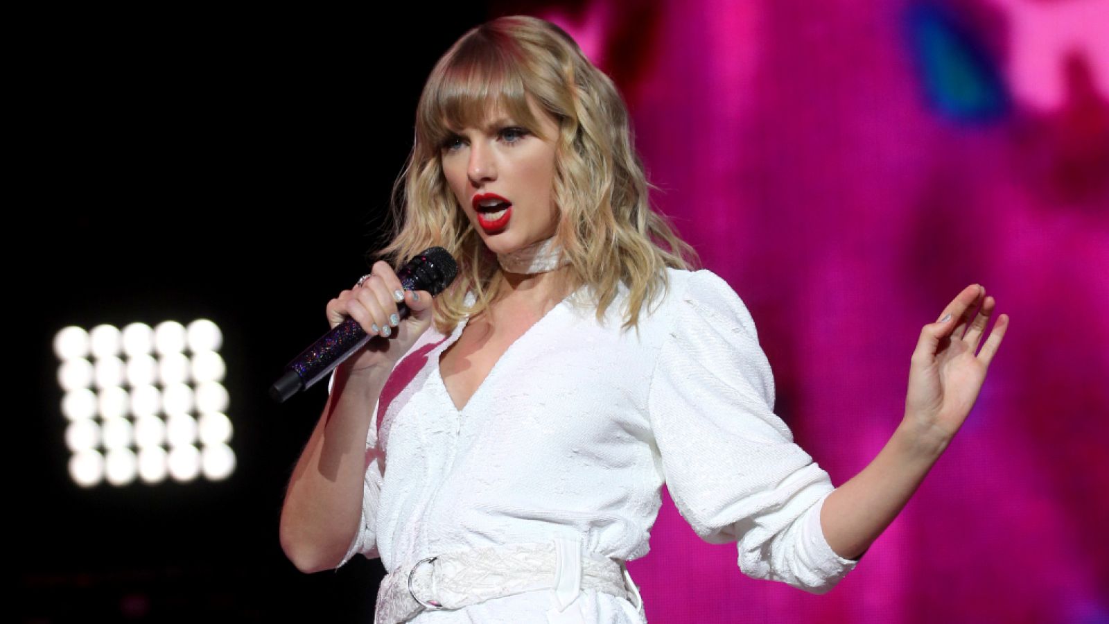 Taylor Swift regresa a los Academy of Country Music Awards