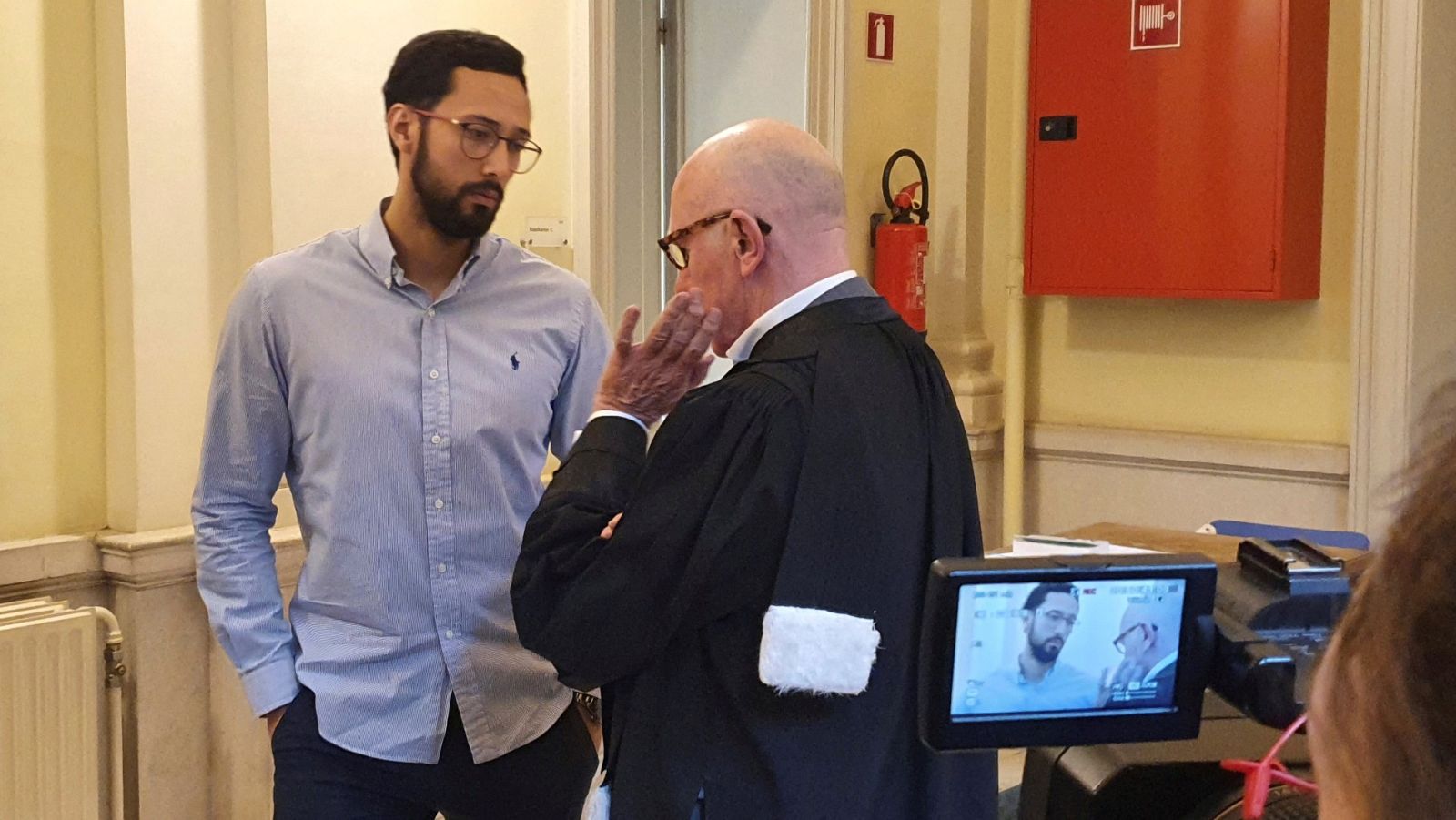 El rapero Valtònyc con su abogado