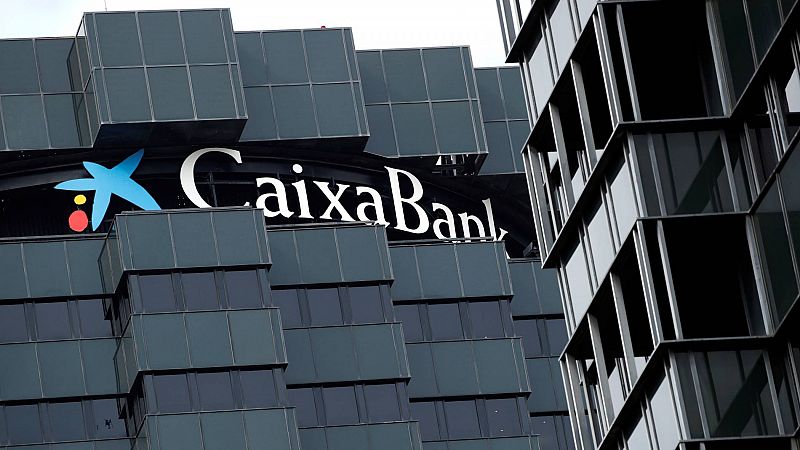 Los consejos de CaixaBank y Bankia dan luz verde a su fusión para formar el banco más grande de España