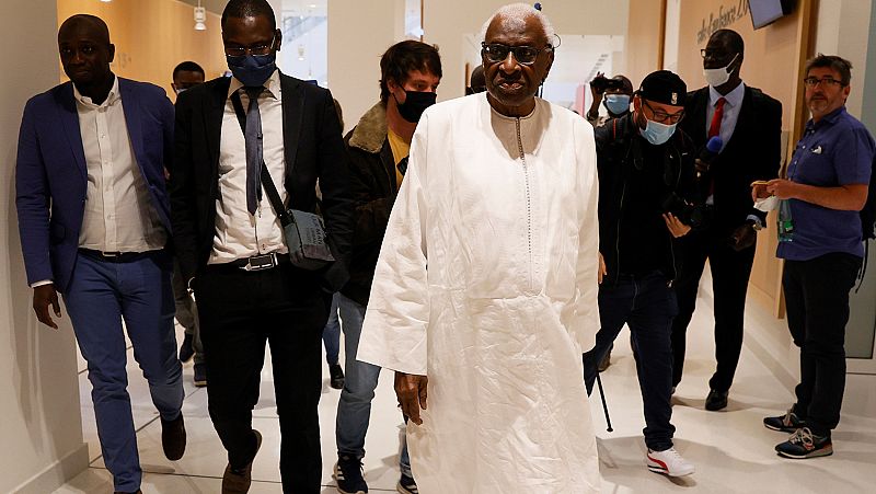 El expresidente de la IAAF Lamine Diack, condenado a cuatro años de cárcel por corrupción deportiva