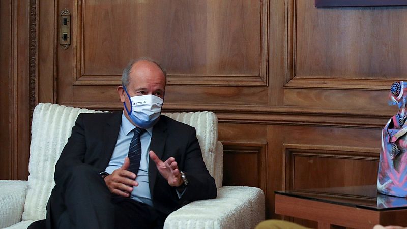 Campo justifica la ausencia del rey en Barcelona por "proteger a la monarquía" y desliga los indultos de los presupuestos