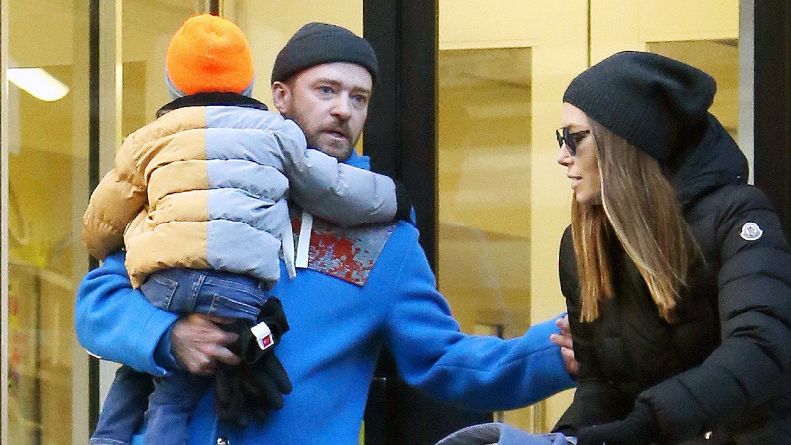 Justin Timberlake y Jessica Biel con su hijo mayor