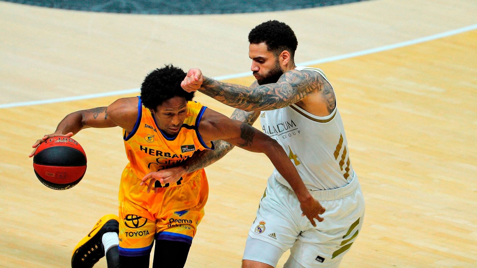 Aplazados el Barça-GBC y el Herbalife Gran Canaria-Real Madrid por positivos en coronavirus