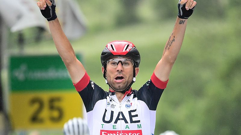Ulissi gana en Agrigento por delante de Sagan y Ganna sigue de rosa