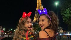 La reacción de los franceses a los tópicos de 'Emily in París': así responden a los clichés de la serie