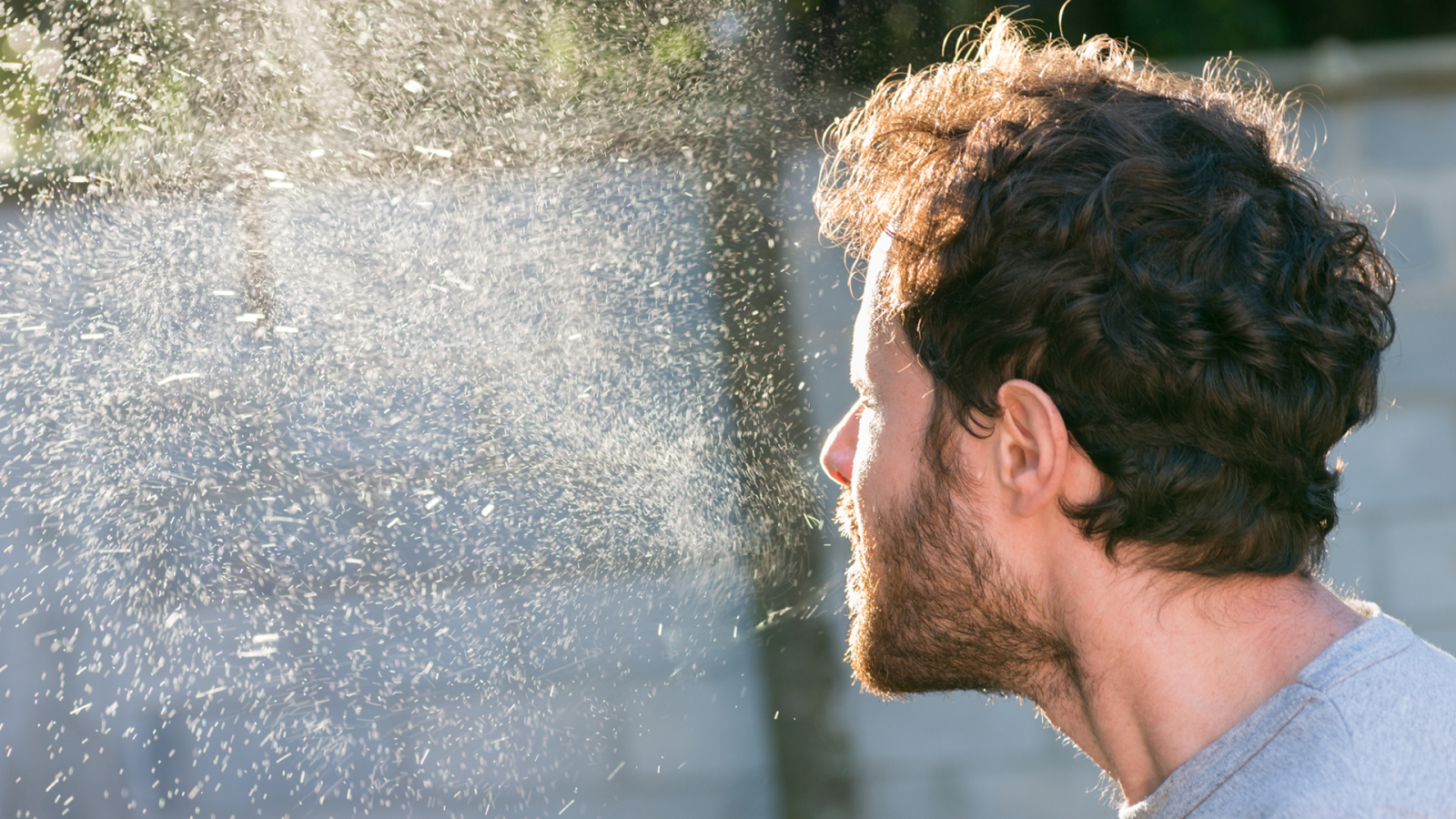 Cientos de científicos alertan a la OMS sobre la transmisión de coronavirus suspendidos en el aire