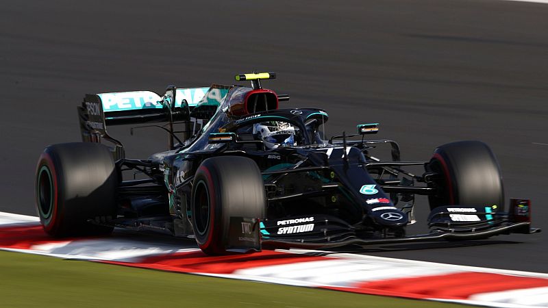 Bottas firmó la 'pole' en el Nürburgring y Sainz saldrá décimo