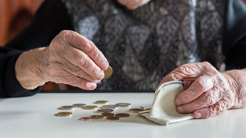 El Gobierno prevé una subida de las pensiones del 0,9% en 2021 