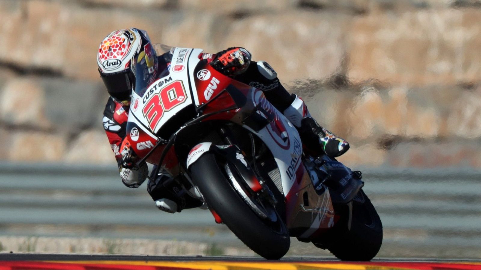 Nakagami, Lowes y Masiá lideran los libres de MotoGP del Gran Premio de Teruel