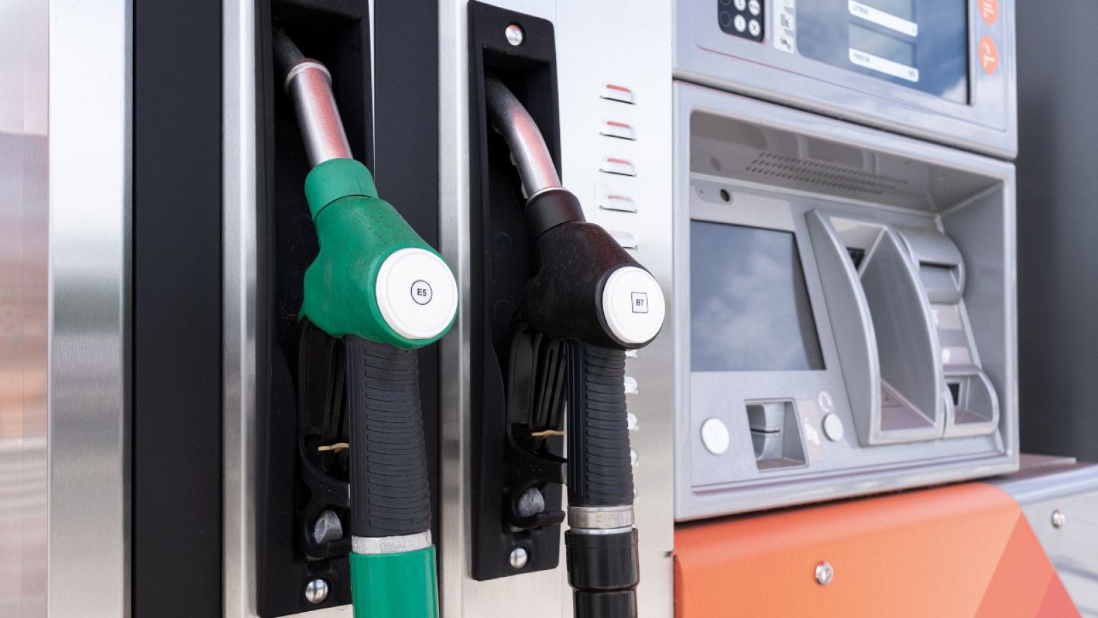 El diésel pagará un impuesto de hidrocarburos de 34,5 céntimos por litro