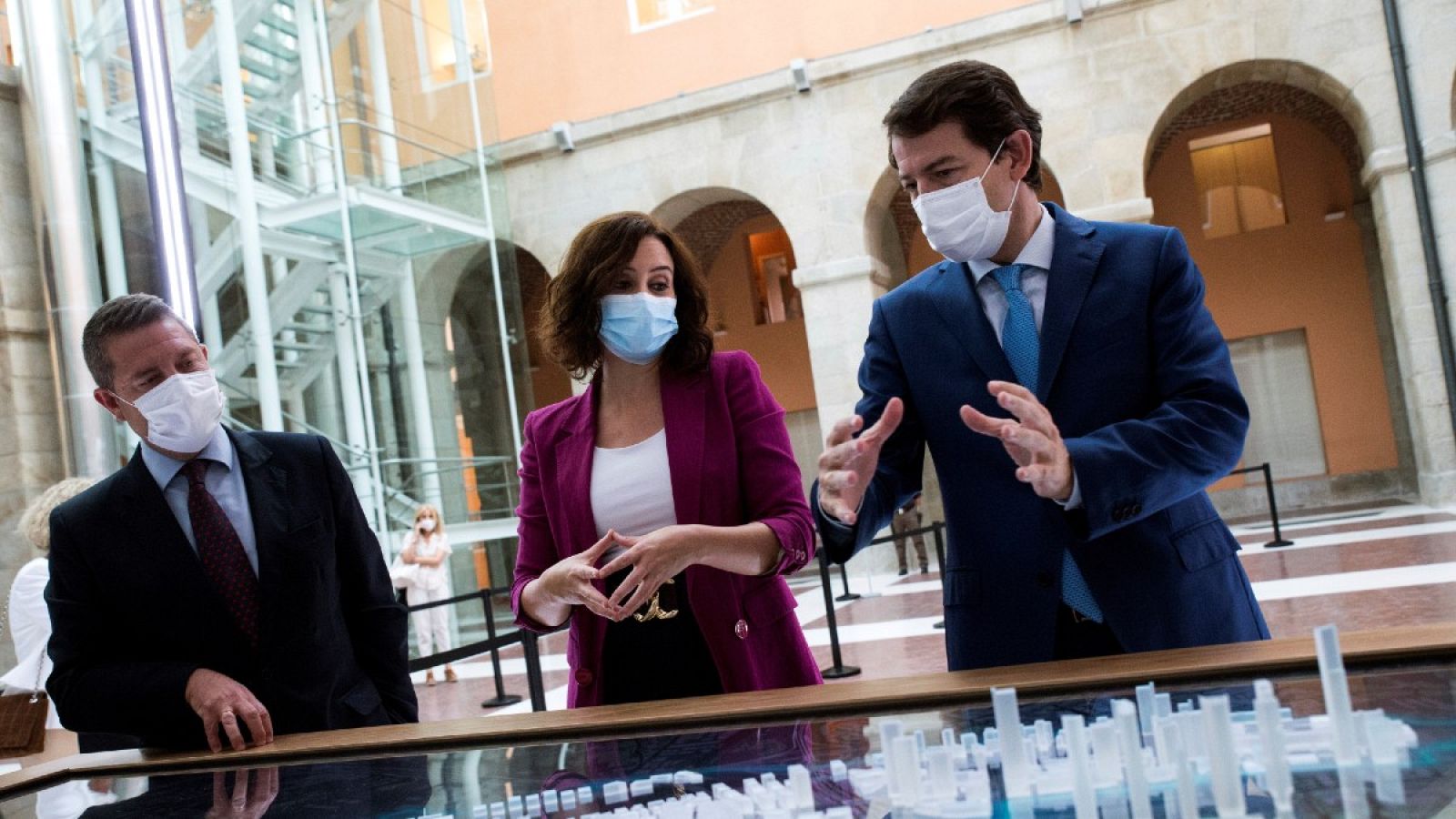 Page propondrá el cierre perimetral coordinado de Madrid y las dos Castillas