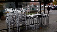 Galicia cierra la hostelería en las principales ciudades y 53 municipios más y su perímetro durante un mes