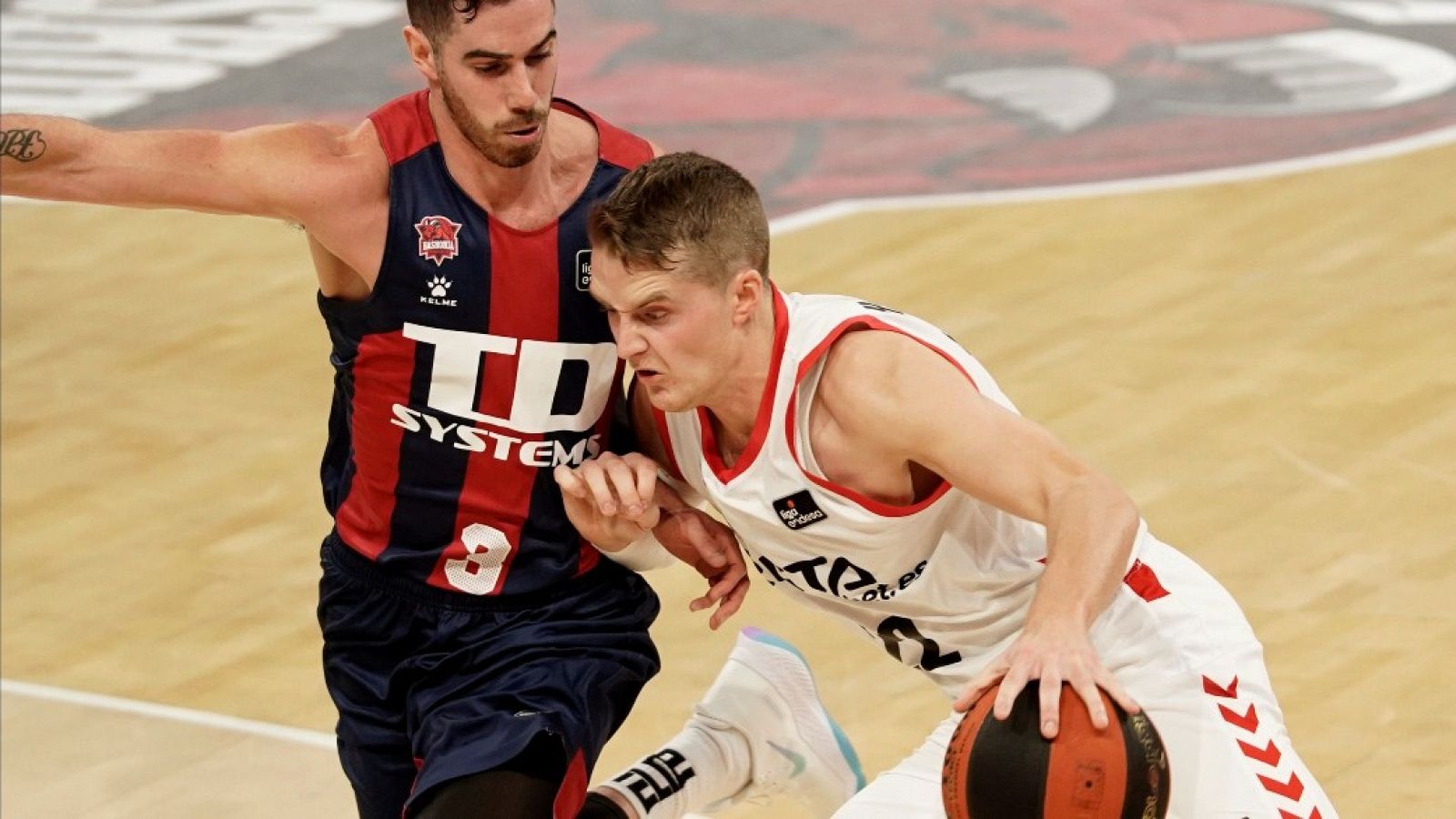 Baskonia vence con claridad a Bilbao Basket