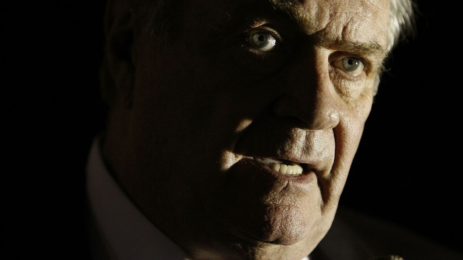 El legendario jugador y entrenador de los Celtics Tommy Heinsohn