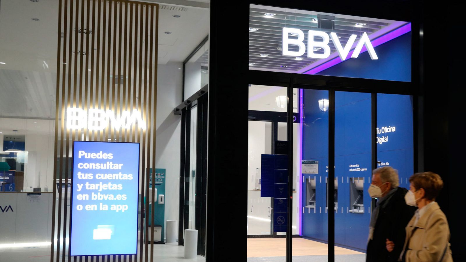 Desde el año 2008, el número de sucursales operativas en España ha disminuido a la mitad