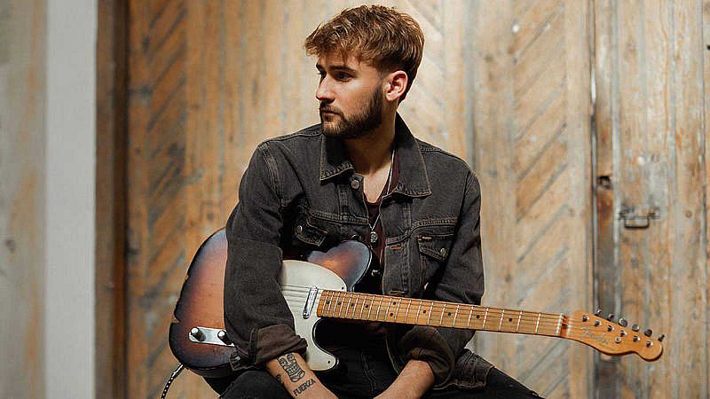 'Incendios y cenizas', el nuevo regalo musical de Dani Fernández