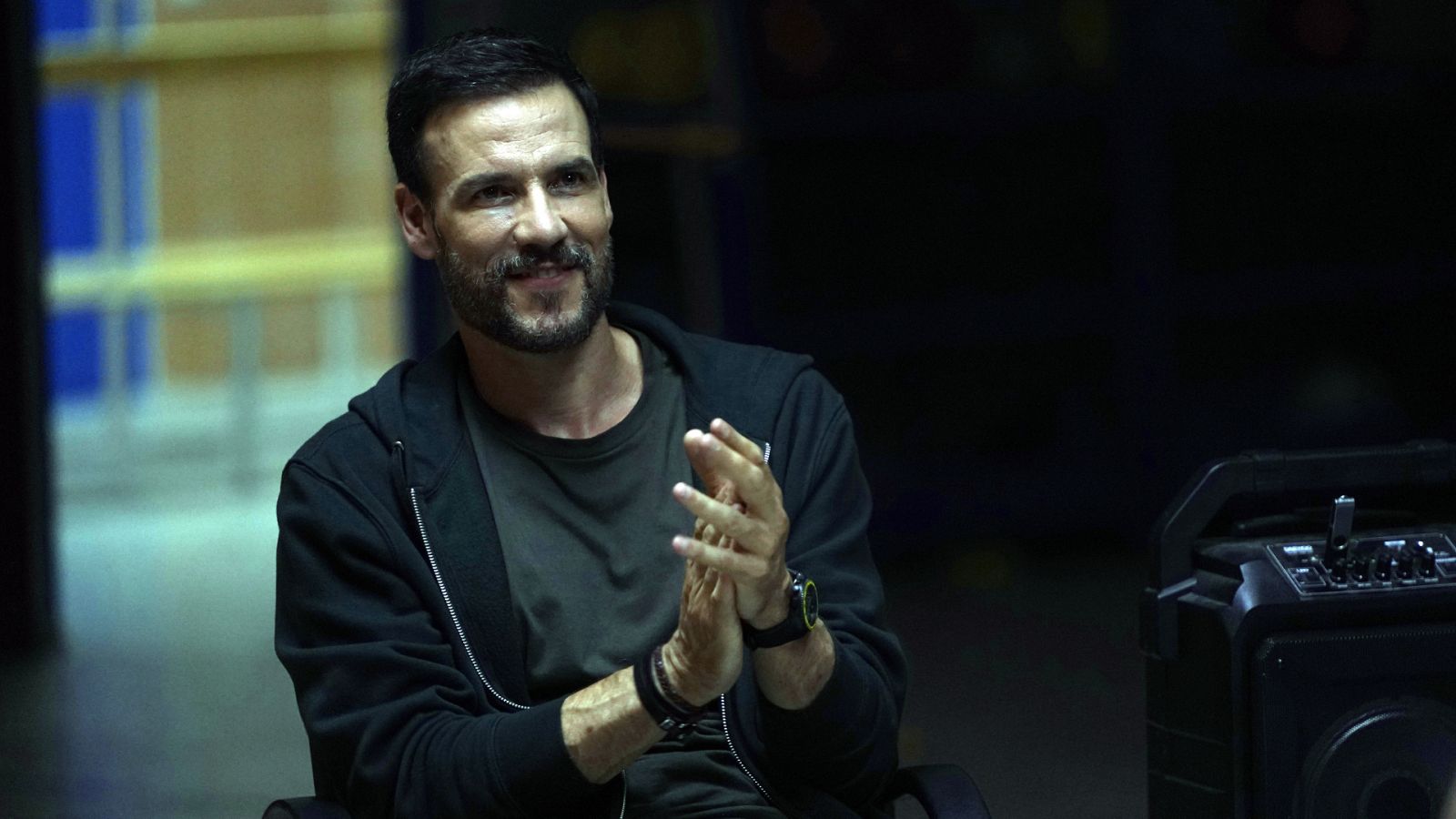 Daniel Grao interpretando a HIT en el último capítulo