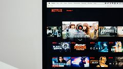 El creador de 'Black Mirror' confirma un documental sobre 2020: repasamos algunas de las simulaciones más random del año