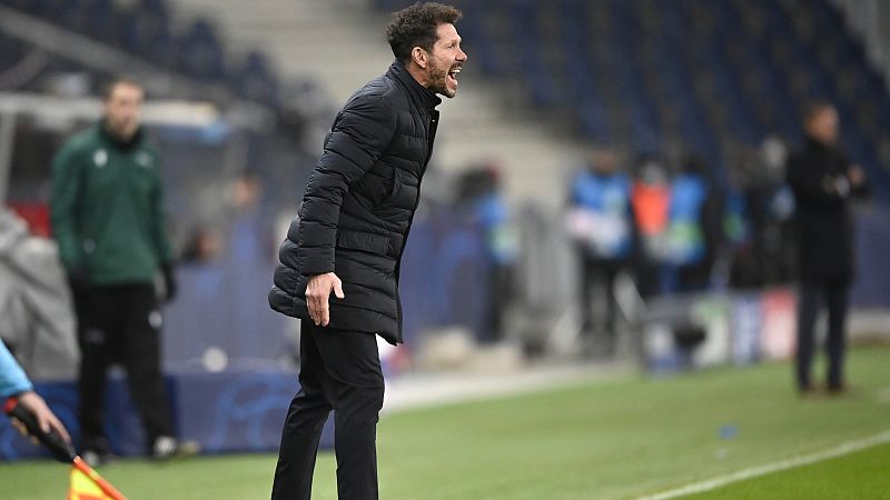 Simeone elogia a Zidane y a los veteranos del Madrid: "Siguen con la juventud en la cabeza"