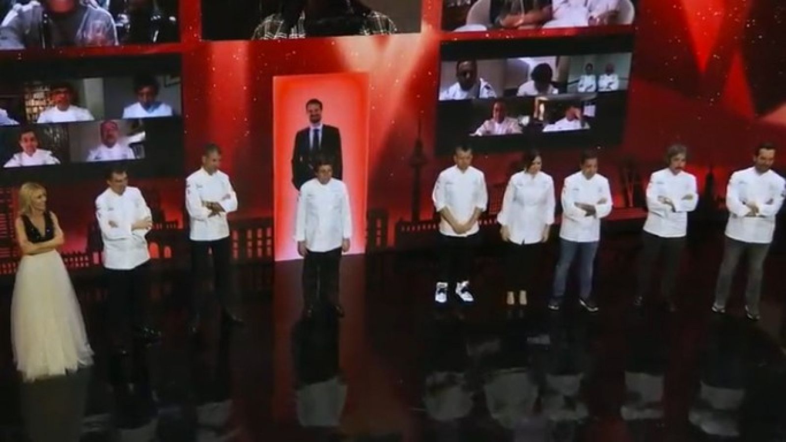 Foto de familia tomada durante la celebración de la gala de la Guia Michelín.