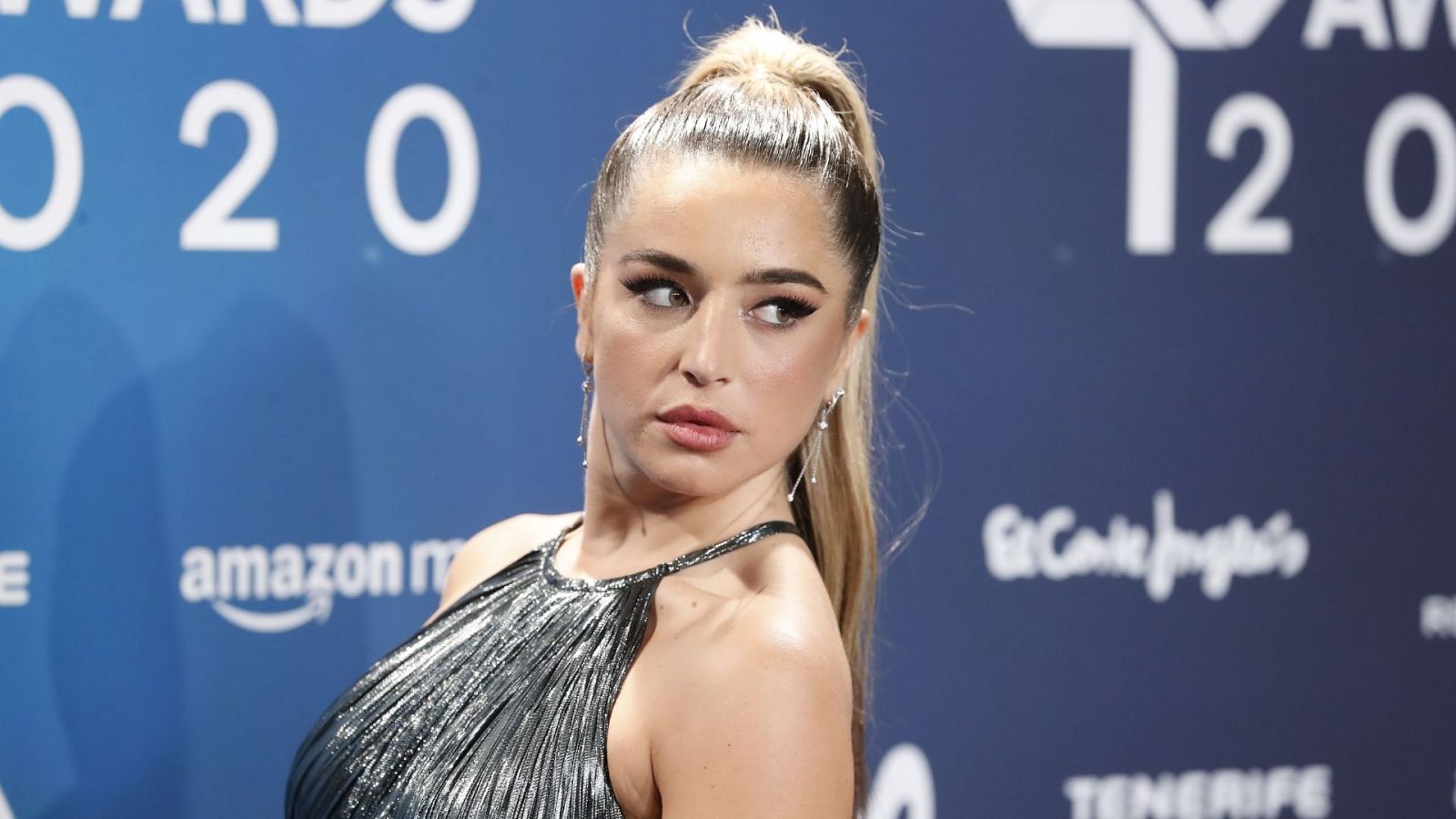 Lola Índigo en los 40 Music Awards 2020