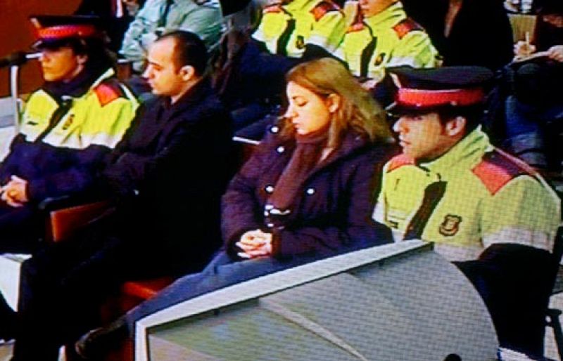 La hermanastra de Alba reproducía con sus muñecas las crueldades que sufría la niña