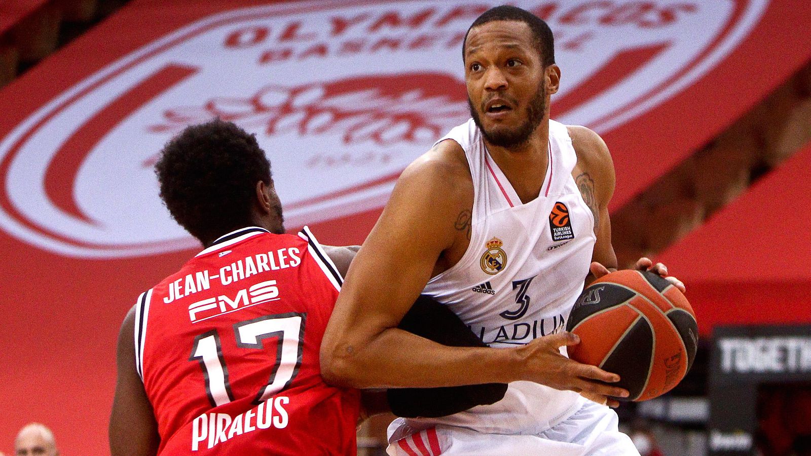 Olympiacos Piraeus vs Real Madrid