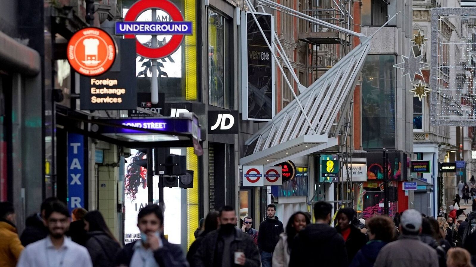 Viandantes en el centro de Londres
