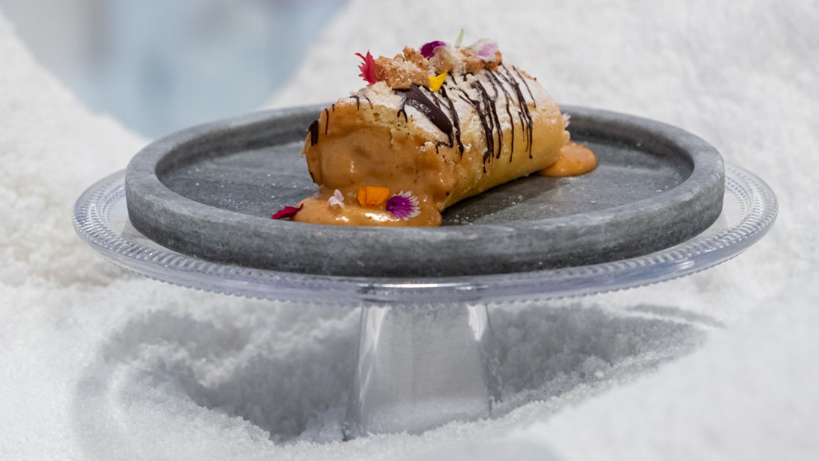 Receta de "Tronco de relleno de mousse de turrón con aceite de oliva virgen extra"