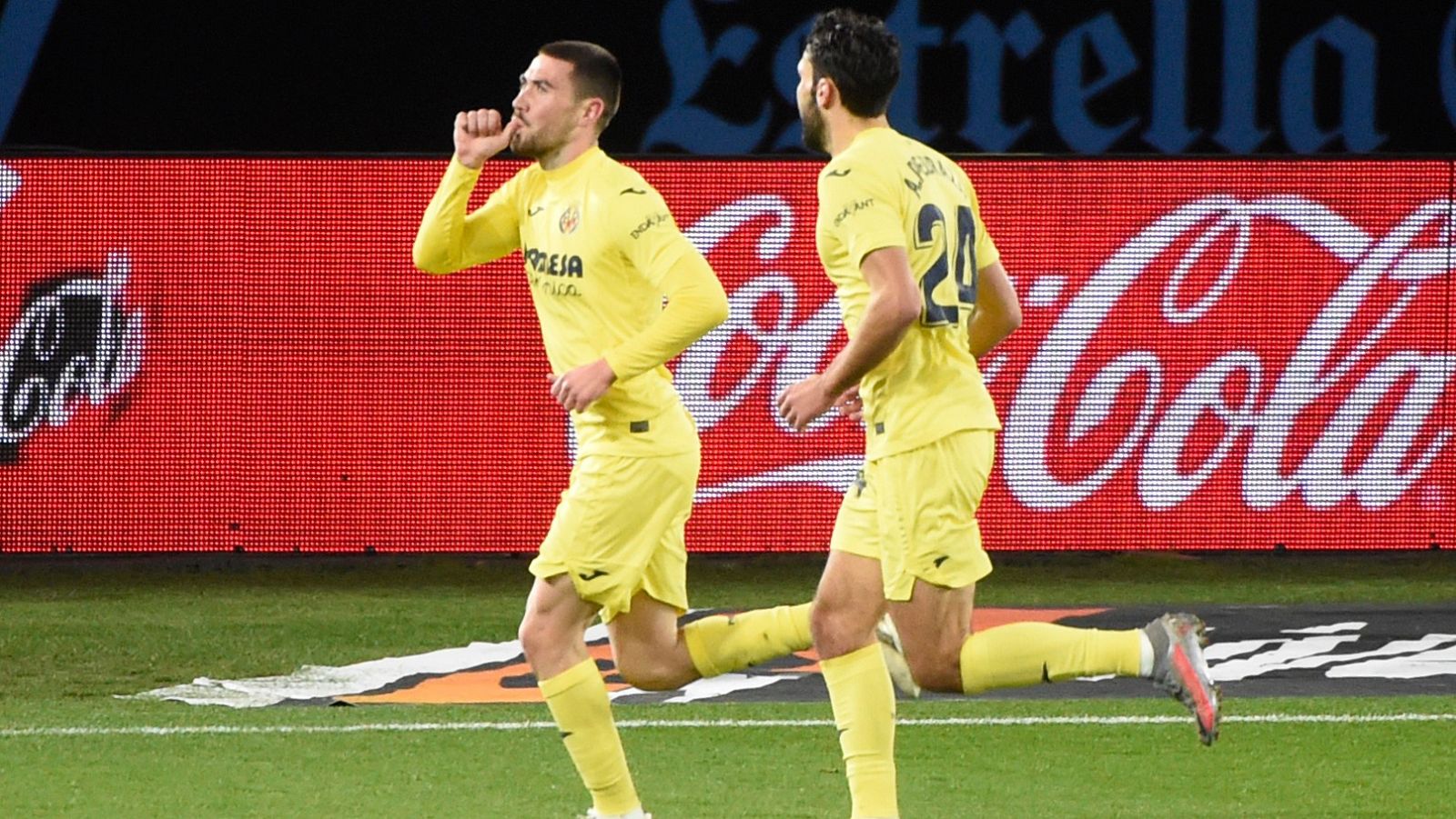Moi Gómez, jugador del Villarreal, celebra su gol ante el Celta