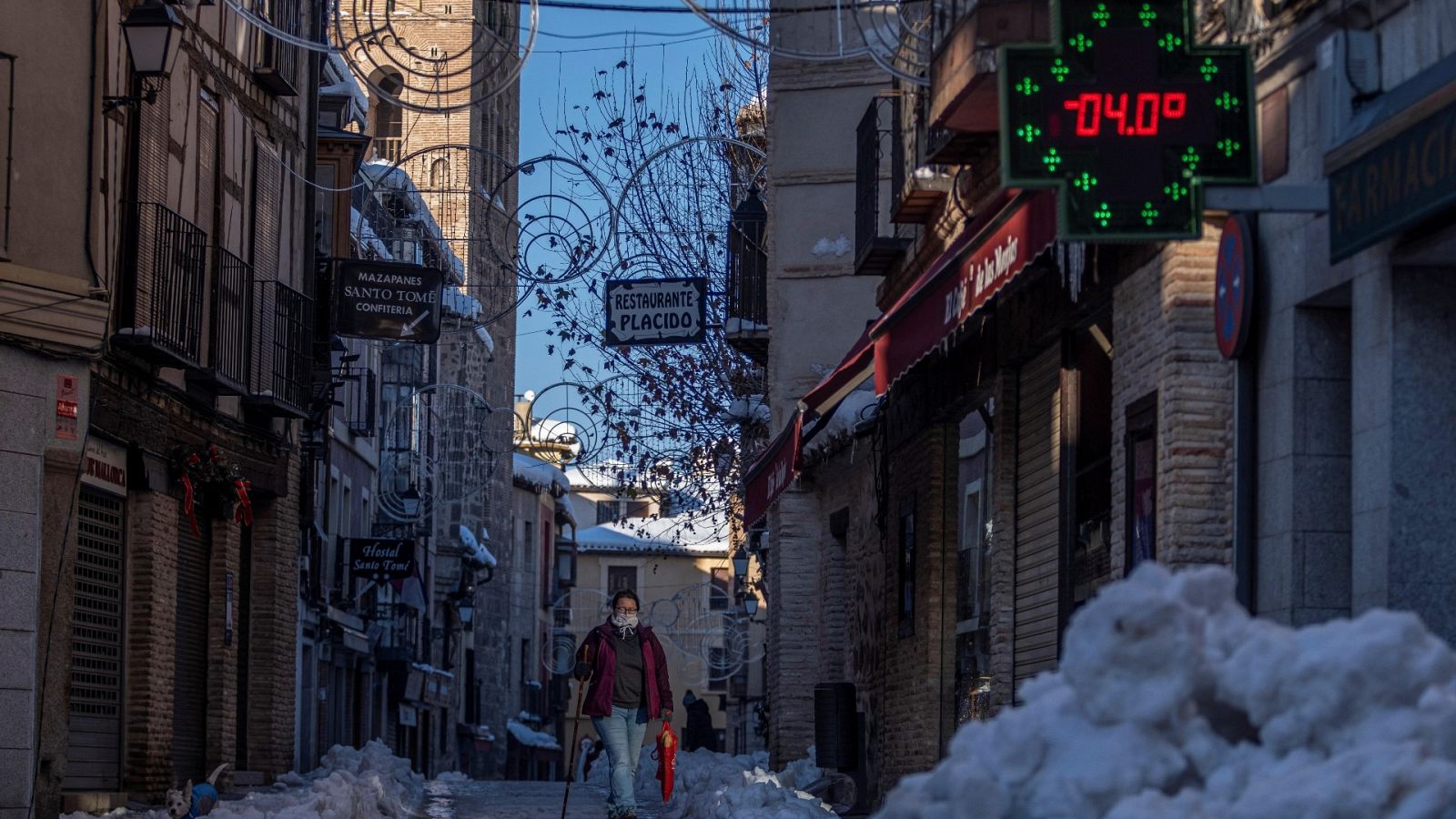 El frío polar cede aunque aún mantiene en alerta a doce comunidades