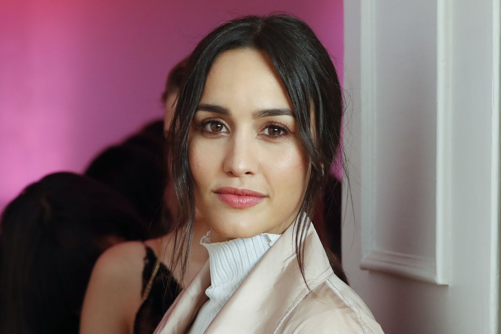 A Megan le encanta el minimalismo sexy", dice el estilista José Herrera