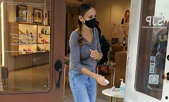 Vuelve 'Sexo en Nueva York' pero Sarah Jessica Parker sigue desinfectando su tienda de zapatos