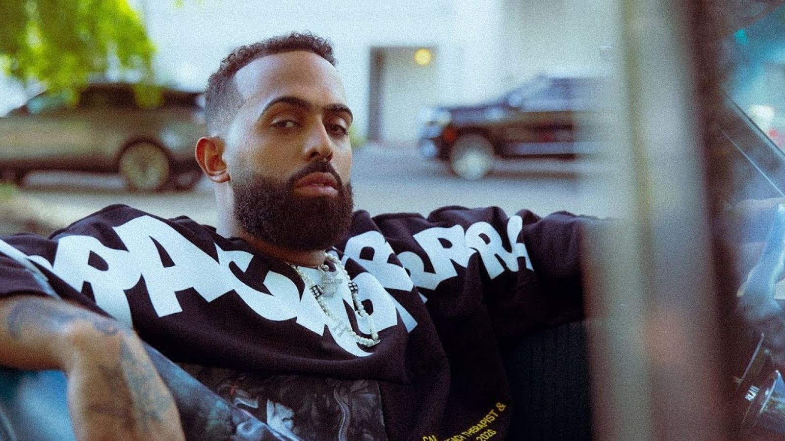 El trapero latino, Eladio Carrión