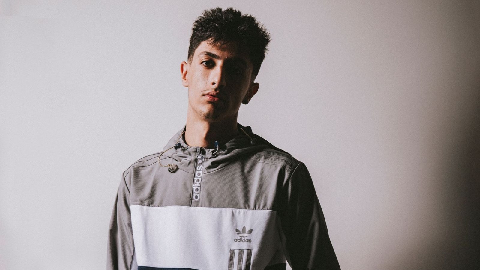 El rapero y freestyler, Tirpa