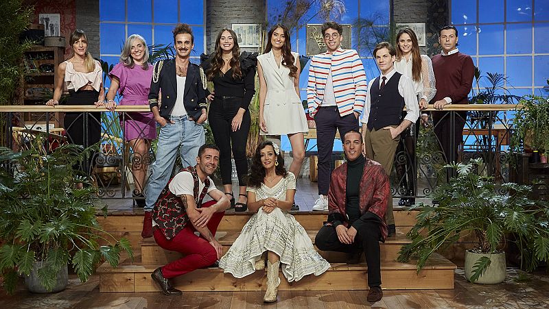 'Maestros de la costura' reabre sus talleres con un homenaje a la moda catalana