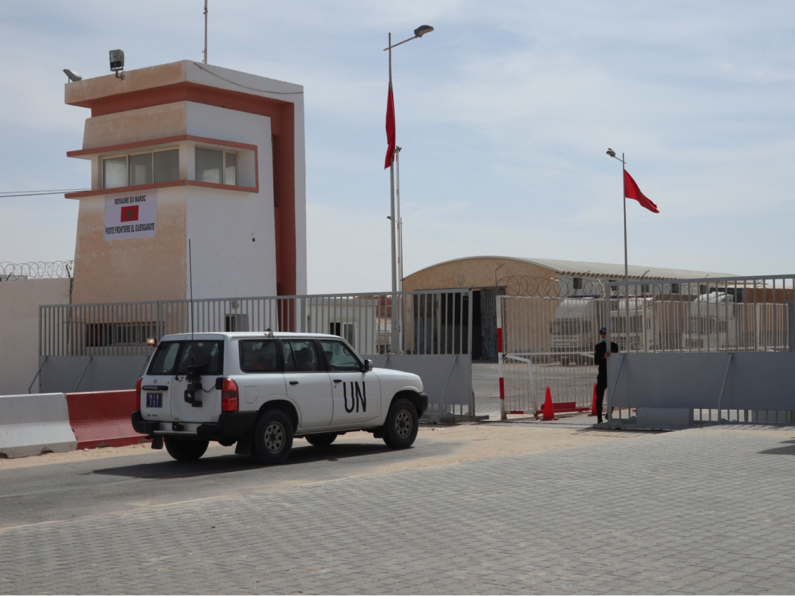 El Frente Polisario asegura haber atacado el paso fronterizo de El Guerguerat y sus alrededores con cuatro misiles