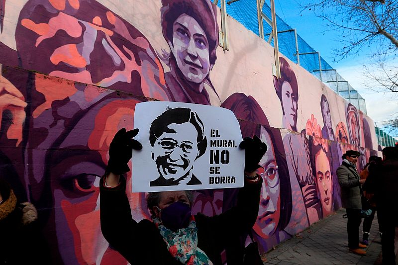 ¿Quiénes son y qué representan las 15 mujeres que aparecen en el mural feminista que borrará el Ayuntamiento de Madrid?
